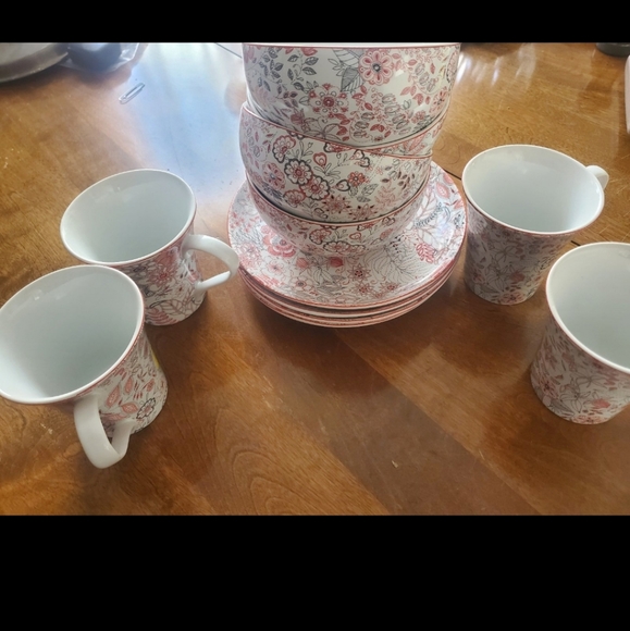 Set of Fifth 222 4 plates 4 bowls and 4 cups - Picture 7 of 7